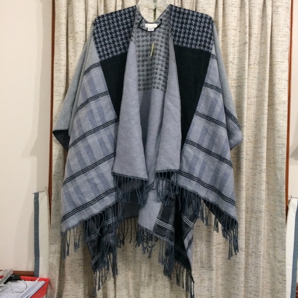 Collection Eighteen Fringed Ruana Wrap